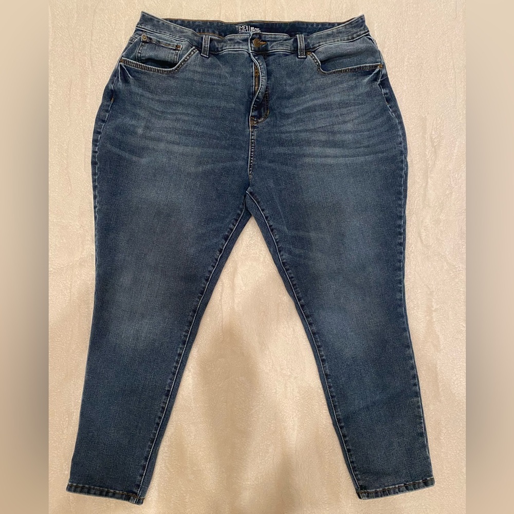 Time and Tru Women's Dark Blue Skinny Jeans